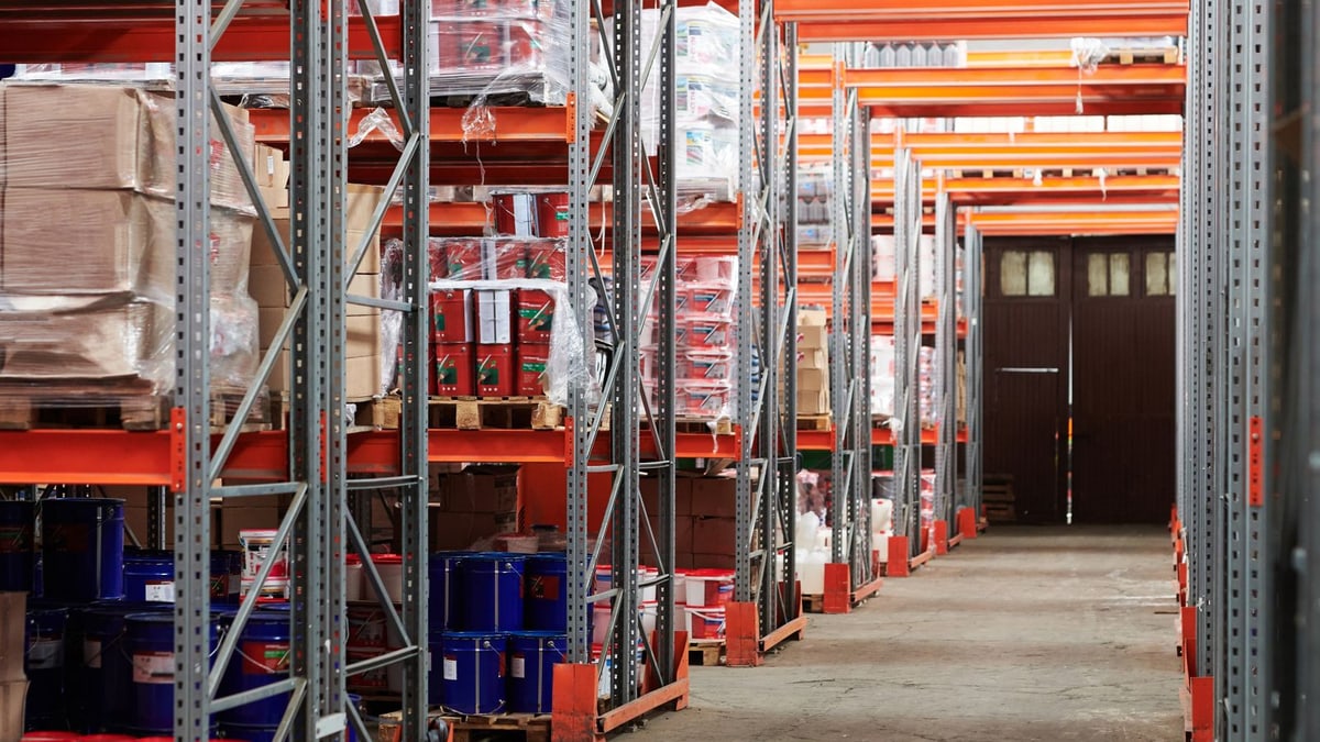 Palletized cargo in a warehouse for freight volume planning