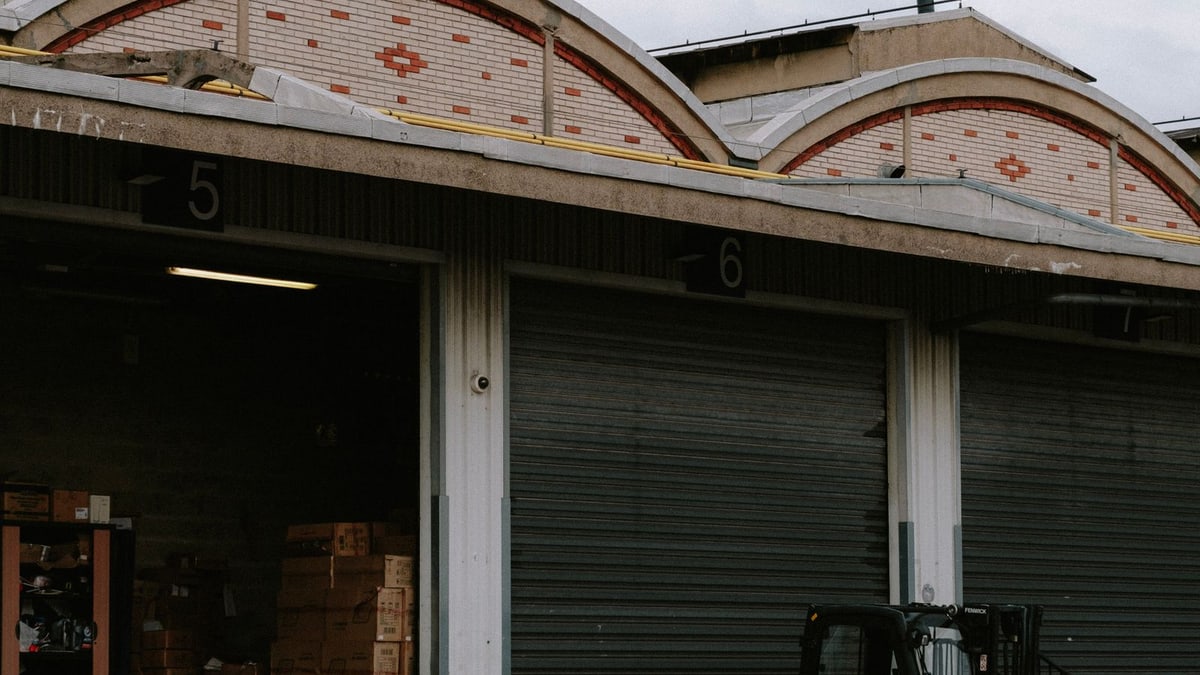 Palletized cargo in a warehouse for freight volume planning