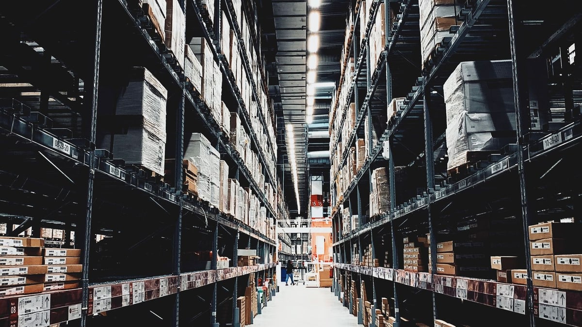 Palletized cargo in a warehouse for freight volume planning
